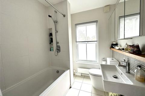 42 Ambleside Road, Lymington, SO41 3QS