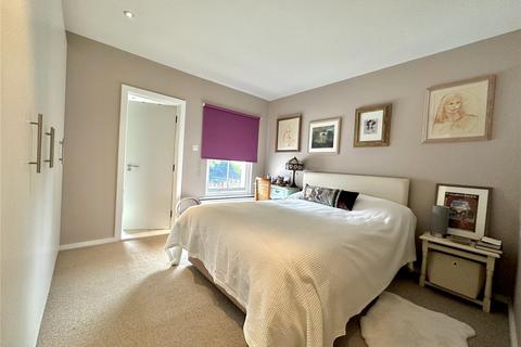 42 Ambleside Road, Lymington, SO41 3QS