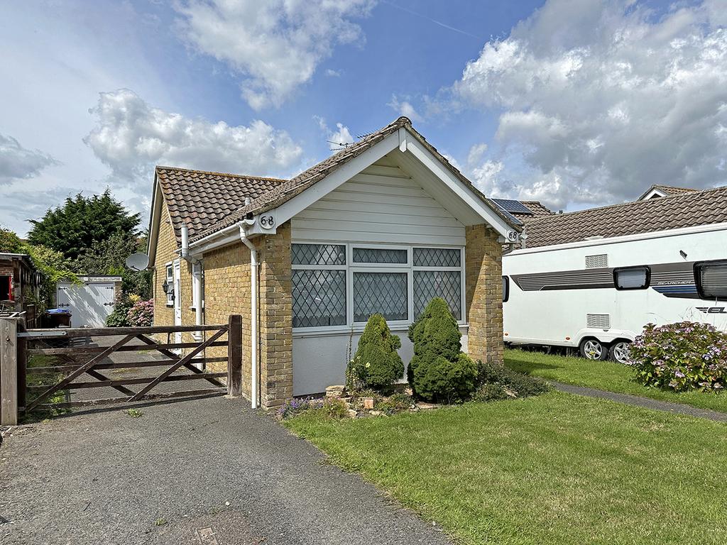 Harbour View Road, Pagham, Bognor... 2 bed semidetached bungalow £