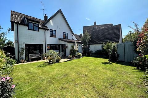 5 bedroom detached house to rent, Dairy Drive, Fornham All Saints IP28