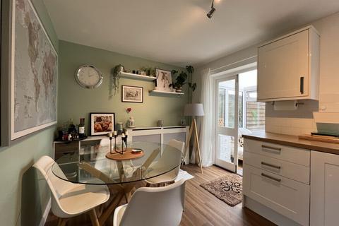 26 Broom Close, Dawlish, EX7 0RP