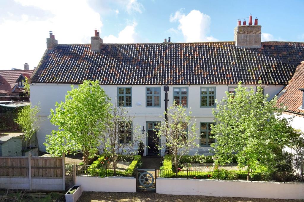 WellsnexttheSea, Norfolk 5 bed townhouse for sale £1,850,000