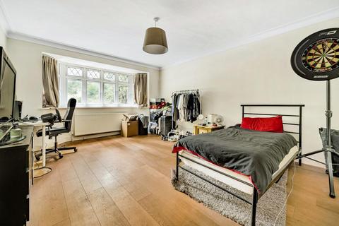 26 Parkgate, London, SE3 9XF