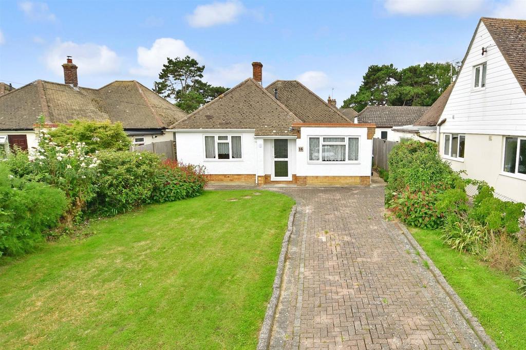 Queensway, Dymchurch, Kent 2 bed detached bungalow for sale £370,000