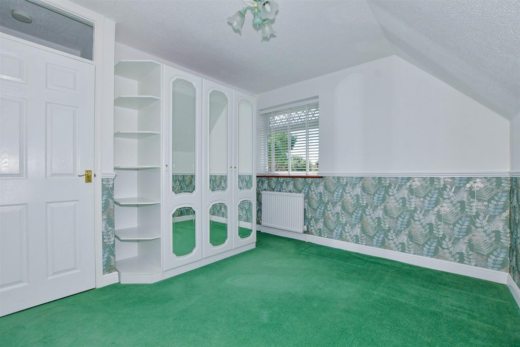 Selwyn Drive, Broadstairs, Kent 3 bed detached house for sale £530,000