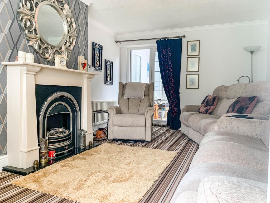 Fairfield Drive, Ashington, Northumberland, NE63 9SL 3 bed terraced