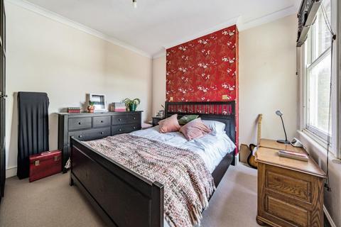 241 Ravenscroft Road, Beckenham, BR3 4TE