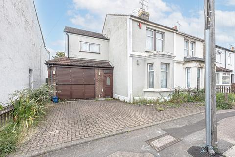 11 Seaview Road, Shoeburyness, Southend-on-sea, SS3 9DX
