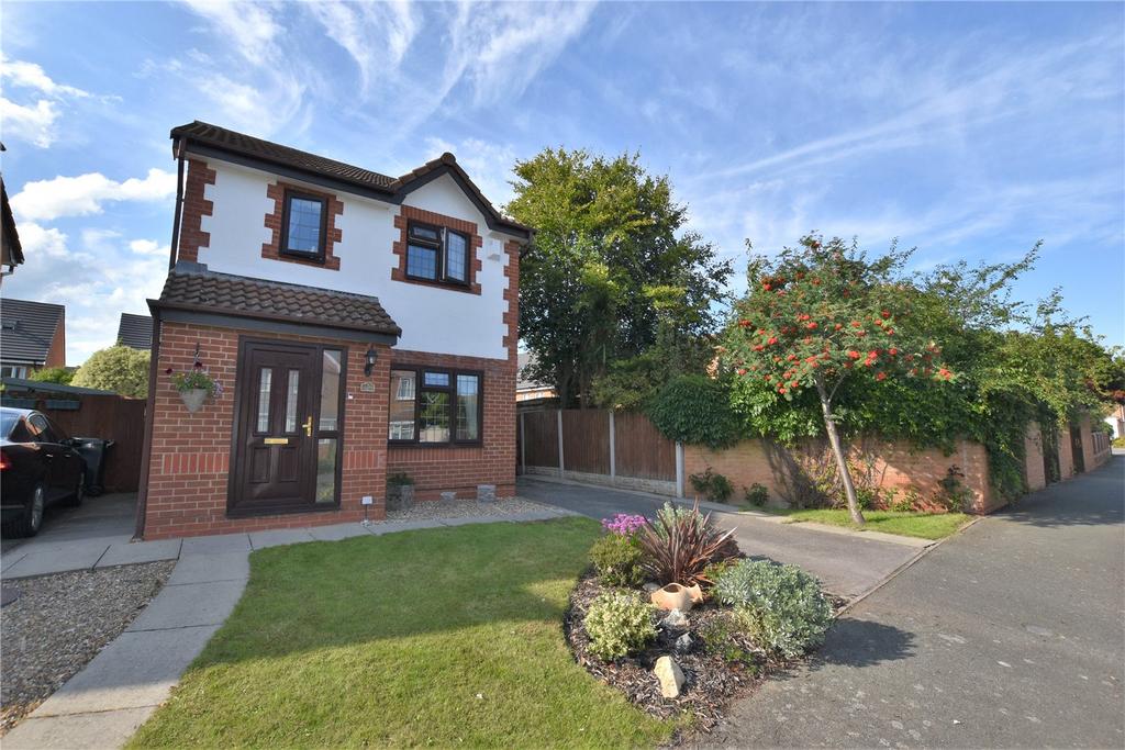 Rosewood Drive, Moreton, Wirral, CH46 3 bed detached house for sale £260,000