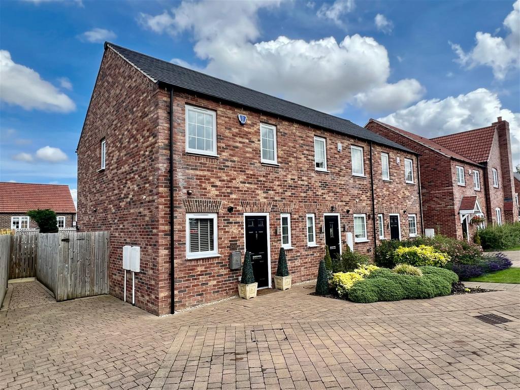 Wetherby, Pentagon Way, Spofforth Hill, LS22 2 bed end of terrace house