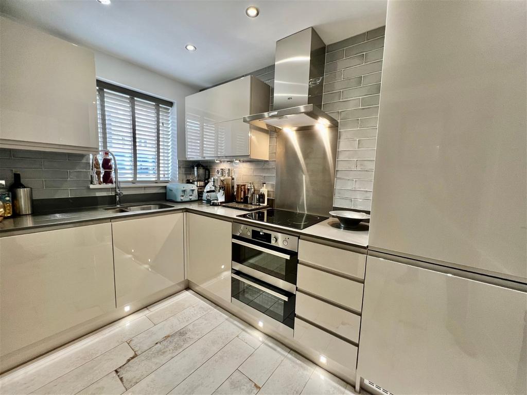 Wetherby, Pentagon Way, Spofforth Hill, LS22 2 bed end of terrace house