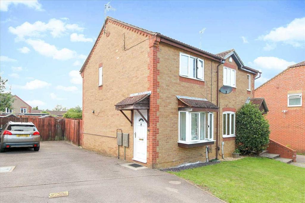 Elizabeth Close, Wellingborough 2 bed semidetached house for sale £