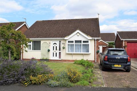 3 bedroom detached bungalow for sale, Tennyson Close, Caistor, LN7