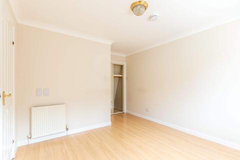 3 bedroom flat to rent, 0299L – Gayfield Place Lane, Edinburgh, EH1 3NZ