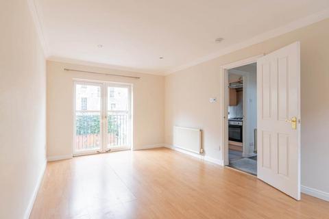 3 bedroom flat to rent, 0299L – Gayfield Place Lane, Edinburgh, EH1 3NZ