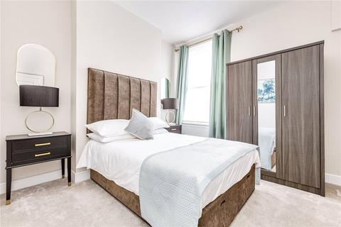3 bedroom flat to rent, Plough Road, London