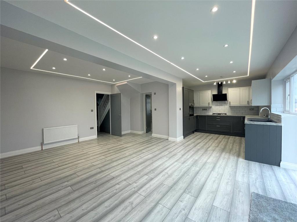 Kitchen/Dining