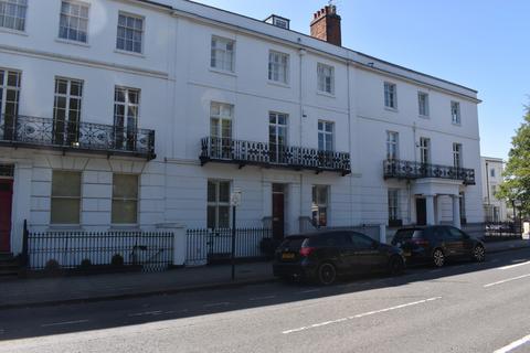 6 bedroom terraced house to rent, Clarendon Square, Leamington Spa, Warwickshire, CV32