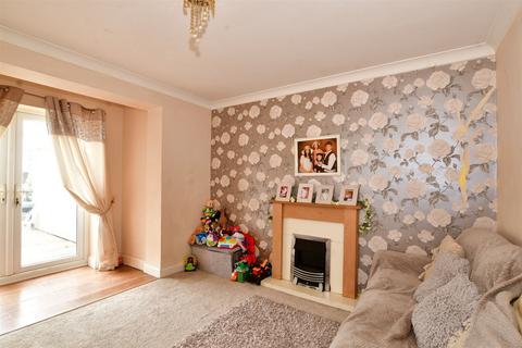 65 Laburnum Road, Rochester, ME2 2LA
