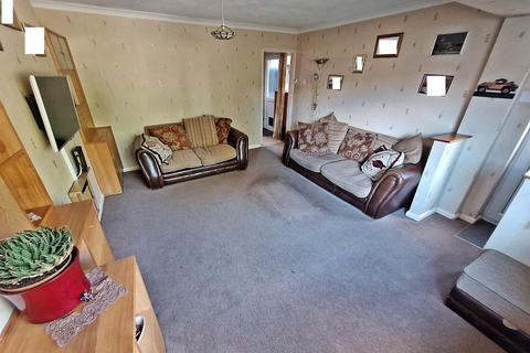 2 bedroom semi-detached house for sale - Arnold Close, Barton-Le-Clay, MK45 4PD