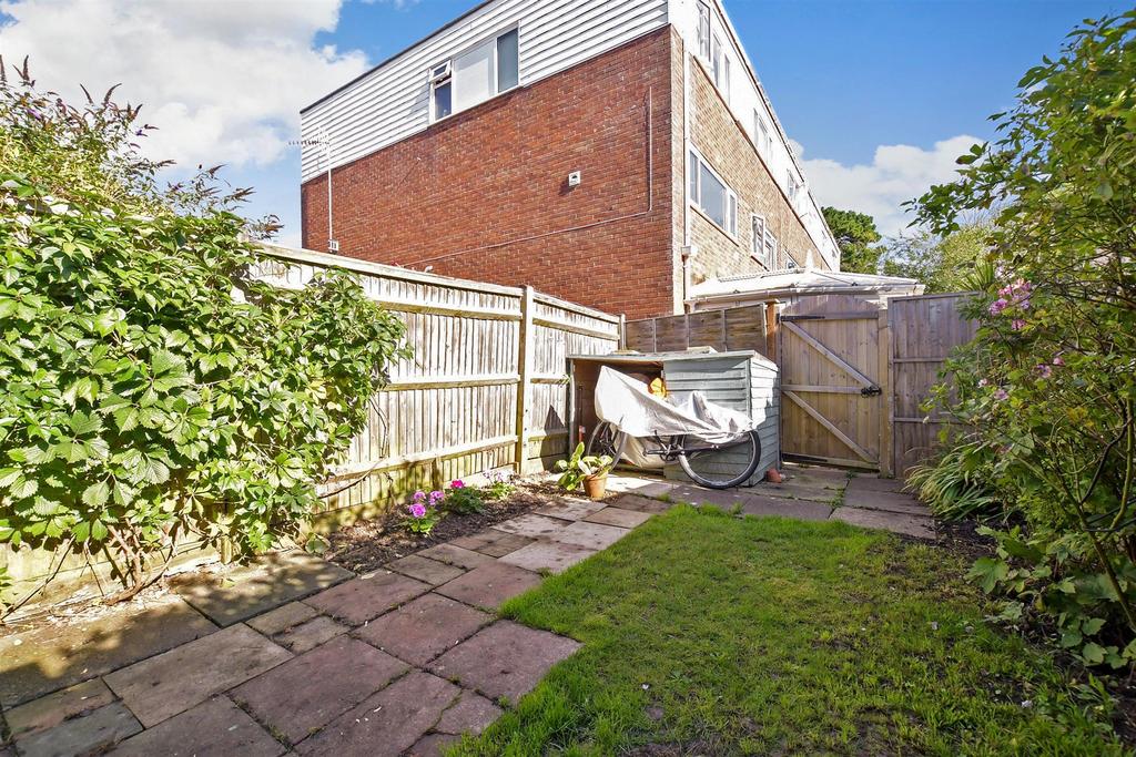 Timberleys, Littlehampton, West Sussex 4 bed townhouse for sale £350,000