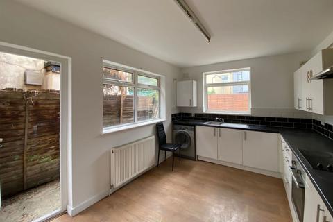 28 Durham Road, Canning Town, London, E16 4NF