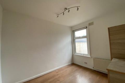 28 Durham Road, Canning Town, London, E16 4NF