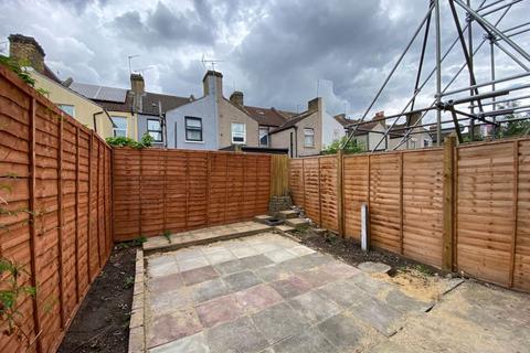 28 Durham Road, Canning Town, London, E16 4NF