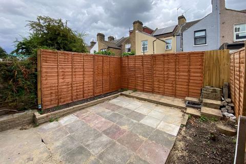 28 Durham Road, Canning Town, London, E16 4NF