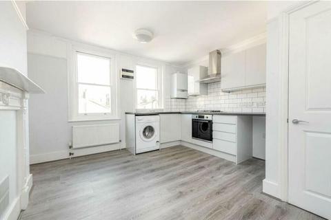 1 bedroom apartment to rent, Cleveland Street, London, W1T
