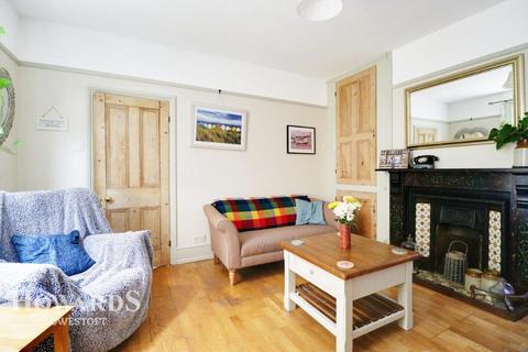 23 Beccles Road, Lowestoft, NR33 8QT