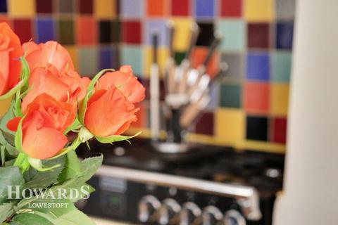 23 Beccles Road, Lowestoft, NR33 8QT