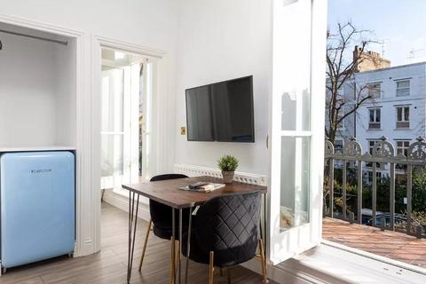 Studio to rent, Pembridge Villas (3), Notting Hill, London, W11