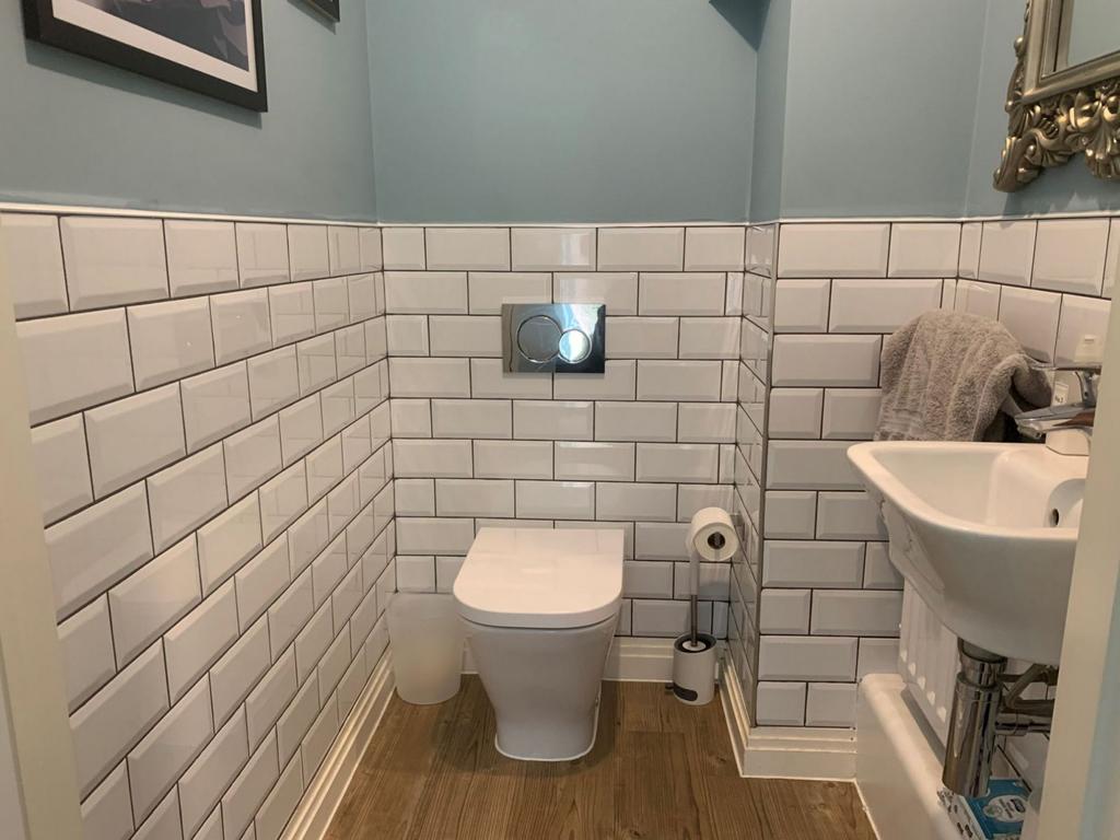 Downstairs wc