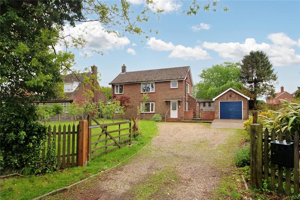 Stoke Road, Poringland, Norwich, NR14 4 bed detached house £1,650 pcm (£381 pw)