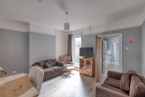 38 Malvern Road, Worcester, WR2 4LG