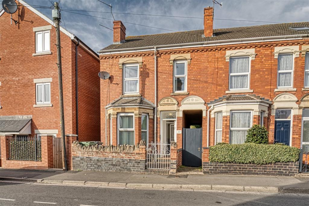 St. Lane North, Worcester, WR1 1QS 3 bed end of terrace house