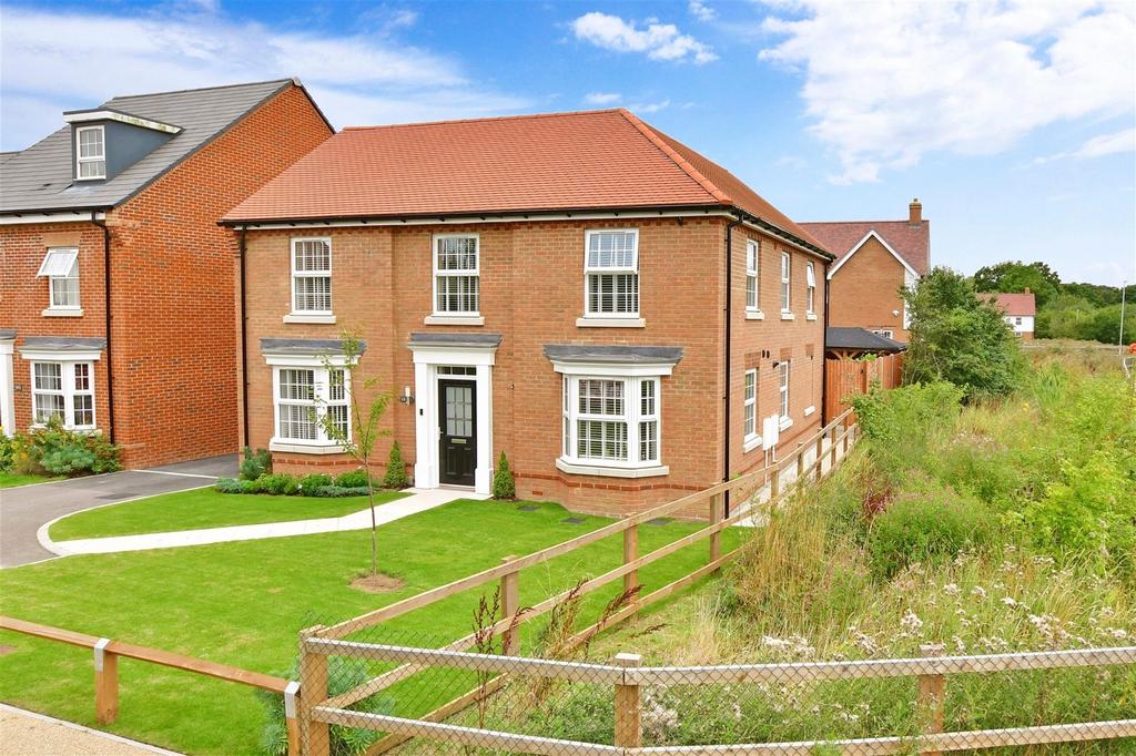 Lade Drive, Staplehurst, Tonbridge, Kent 4 bed detached house £650,000
