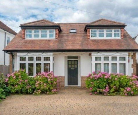 5 Bed House in Staines