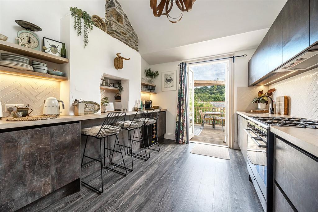 Fore Street, Plympton St Maurice, Plymouth, Devon, PL7 4 bed terraced