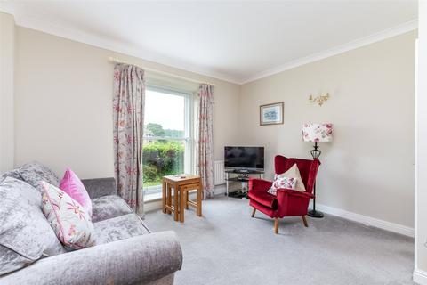 1 bedroom retirement property for sale, Cunliffe Road, Ilkley, West Yorkshire, LS29