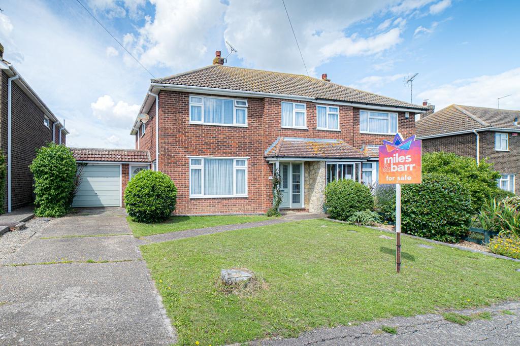 Clover Rise, Whitstable, CT5 4 bed semidetached house for sale £400,000