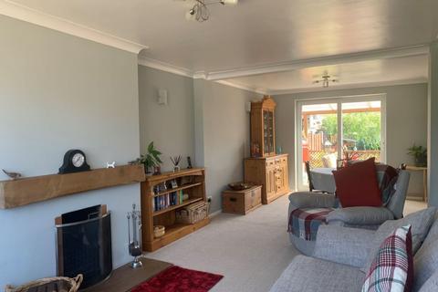 24 Bradbury Road, Newnham, Daventry, NN11 3HD