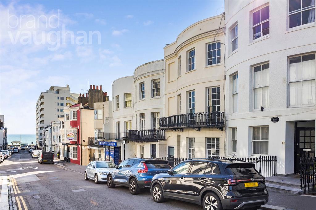 Norfolk Square, Brighton, East Sussex, BN1 3 bed apartment for sale £