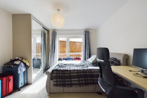 2 bedroom apartment for sale - Arla Place, Ruislip, HA4