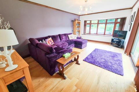 3 King John Close, Wraysbury, Staines-upon-thames, TW19 5EJ
