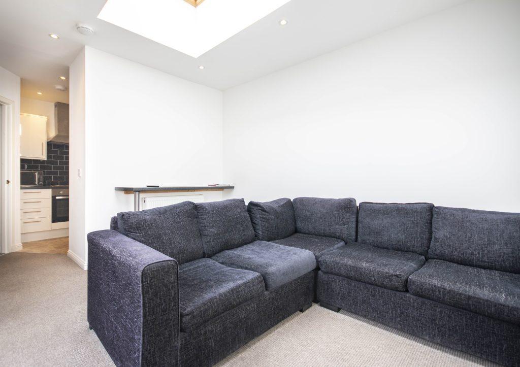 36P Captains Road, Edinburgh, EH17 8DX 3 bed cottage £1,797 pcm (£