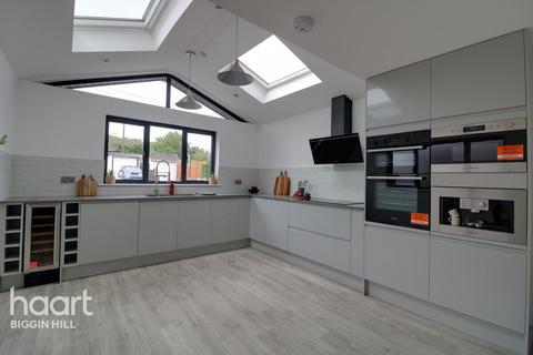 30 Arthur Road, Biggin Hill, Westerham, TN16 3DD