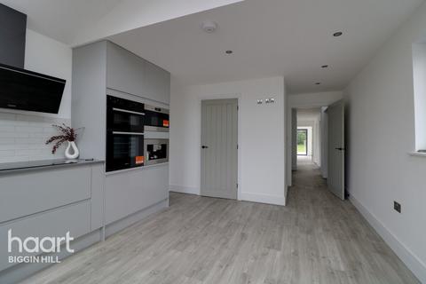 30 Arthur Road, Biggin Hill, Westerham, TN16 3DD