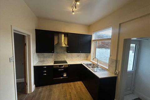 2 bedroom terraced house to rent, St Pauls Terrace, York
